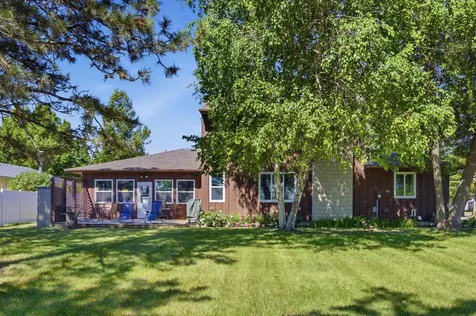 2504 18th Street S Moorhead MN 56560