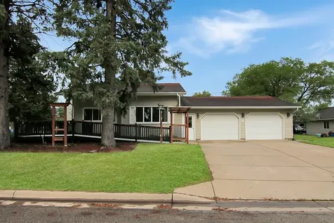 709 9th Avenue NE Brainerd MN 56401