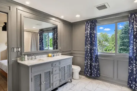 823 Memorial Parkway SW Rochester MN 55902