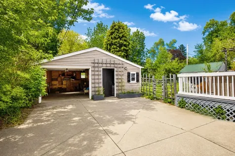 823 Memorial Parkway SW Rochester MN 55902