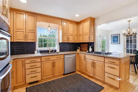 823 Memorial Parkway SW Rochester MN 55902