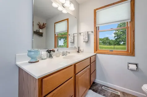 11990 380th Avenue Blue Earth MN 56013