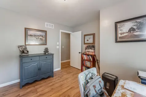 11990 380th Avenue Blue Earth MN 56013