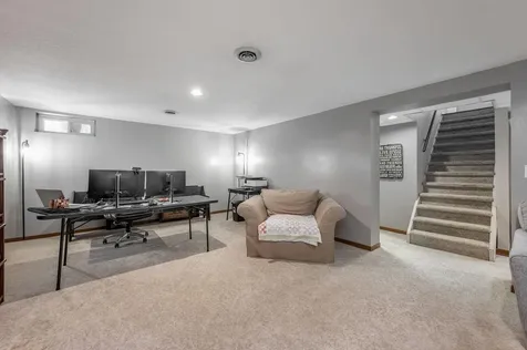 11990 380th Avenue Blue Earth MN 56013
