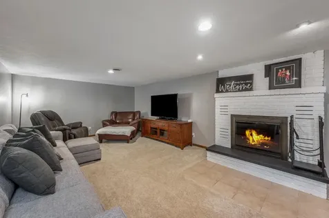 11990 380th Avenue Blue Earth MN 56013