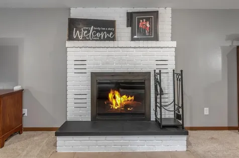 11990 380th Avenue Blue Earth MN 56013