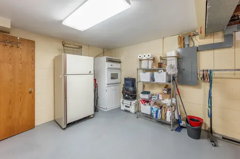 11990 380th Avenue Blue Earth MN 56013
