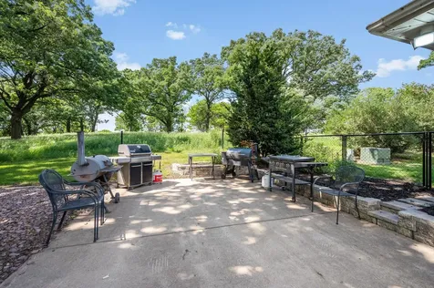 11990 380th Avenue Blue Earth MN 56013
