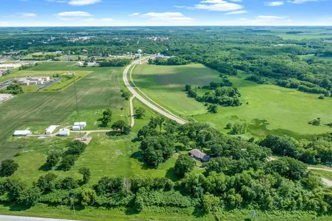 11990 380th Avenue Blue Earth MN 56013