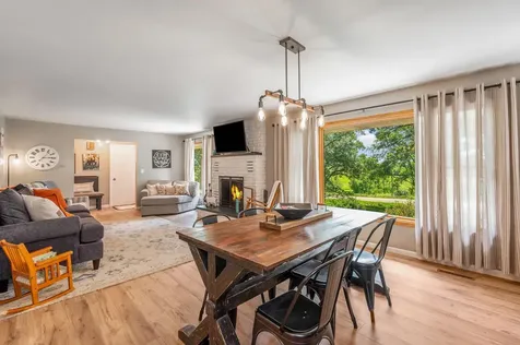 11990 380th Avenue Blue Earth MN 56013