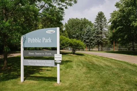 4032 Hayward Avenue N Oakdale MN 55128