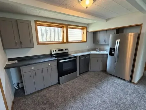 1536 10th Avenue N Moorhead MN 56560