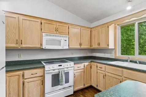 5023 Helena Road N Oakdale MN 55128