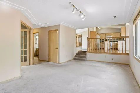5023 Helena Road N Oakdale MN 55128