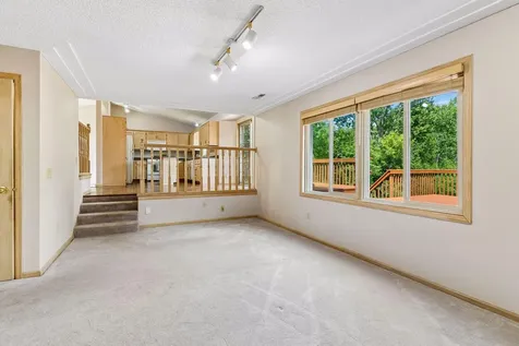 5023 Helena Road N Oakdale MN 55128