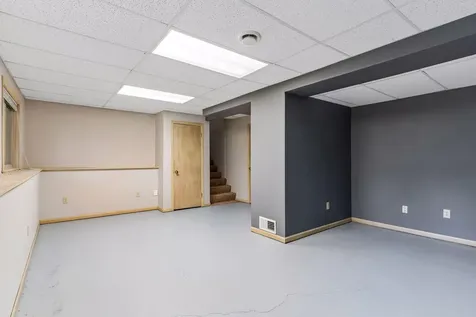 5023 Helena Road N Oakdale MN 55128