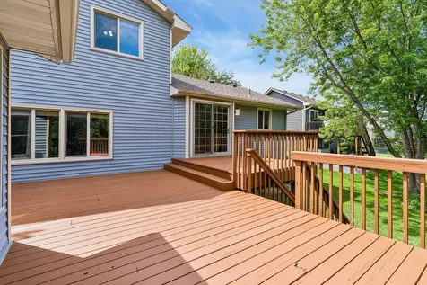 5023 Helena Road N Oakdale MN 55128