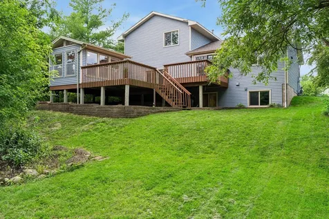 5023 Helena Road N Oakdale MN 55128