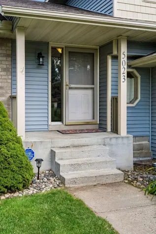 5023 Helena Road N Oakdale MN 55128