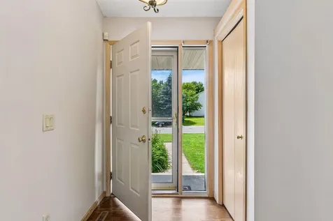 5023 Helena Road N Oakdale MN 55128