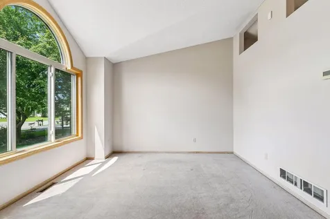 5023 Helena Road N Oakdale MN 55128