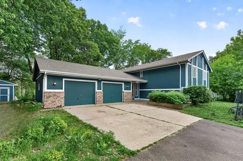23045 Plateau Drive Lakeville MN 55044