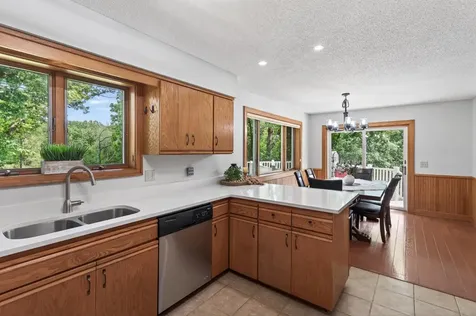 23045 Plateau Drive Lakeville MN 55044