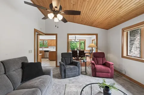23045 Plateau Drive Lakeville MN 55044