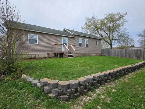117 N Nelson Street Nelson MN 56355