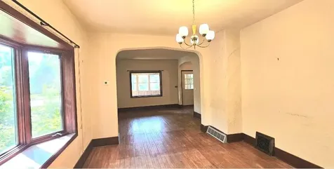 205 E 6th Street Morris MN 56267