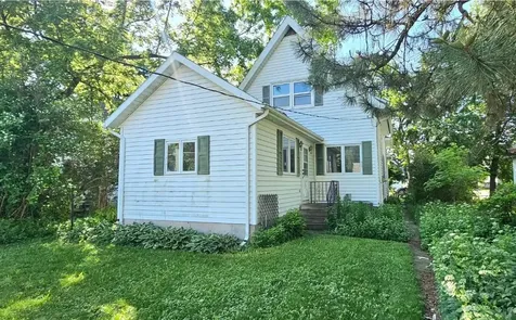205 E 6th Street Morris MN 56267