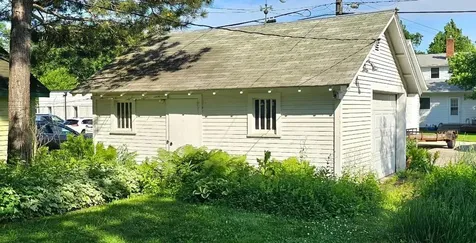 205 E 6th Street Morris MN 56267