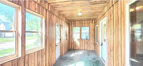 205 E 6th Street Morris MN 56267