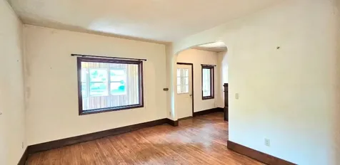 205 E 6th Street Morris MN 56267