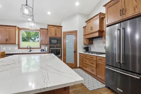 620 Loretta Circle Spicer MN 56288