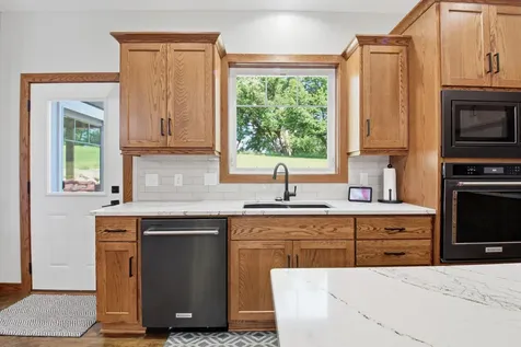 620 Loretta Circle Spicer MN 56288