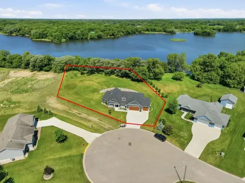 620 Loretta Circle Spicer MN 56288