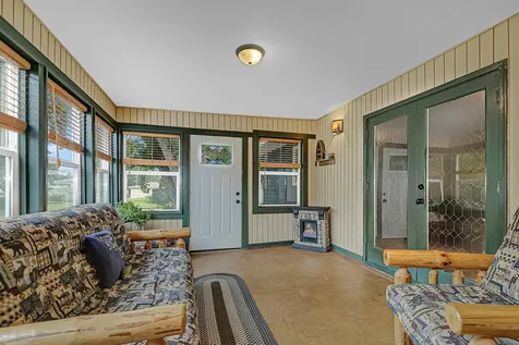 410 57th Place NE Fridley MN 55432