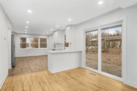 1077 Century Avenue S Maplewood MN 55119