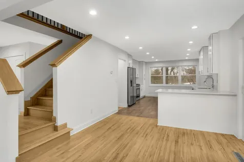 1077 Century Avenue S Maplewood MN 55119