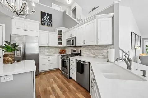 11975 Tiffany Lane Eden Prairie MN 55344