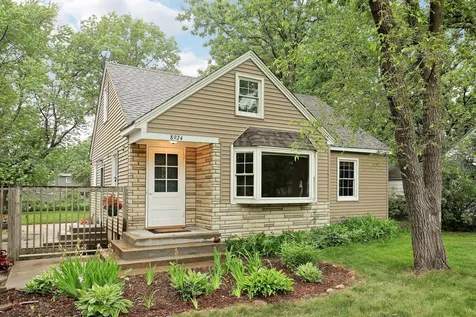 8924 Tyler Street NE Blaine MN 55434