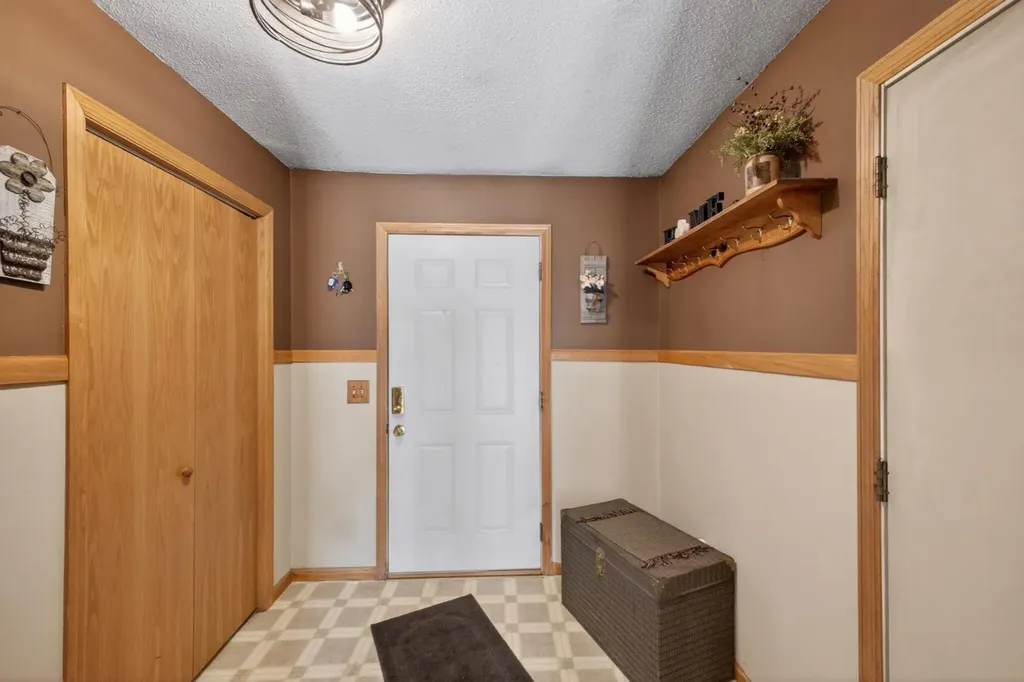 811 Broadway Avenue Wabasha MN 55981