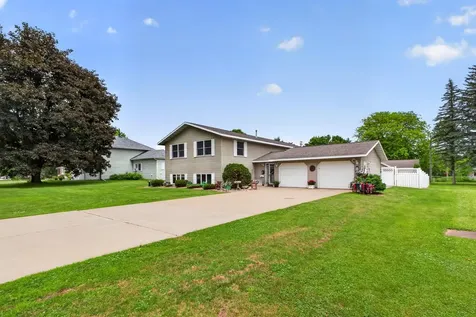 811 Broadway Avenue Wabasha MN 55981