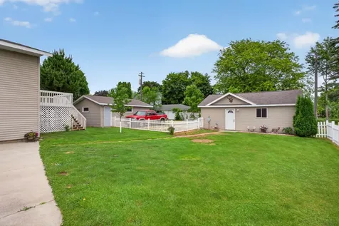 811 Broadway Avenue Wabasha MN 55981