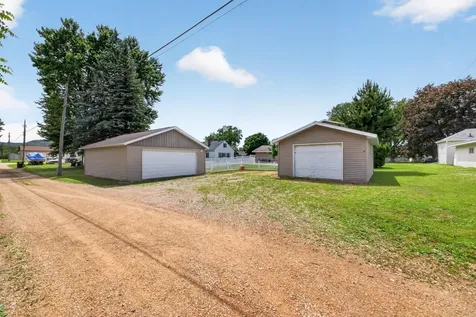 811 Broadway Avenue Wabasha MN 55981