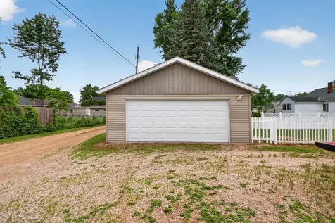 811 Broadway Avenue Wabasha MN 55981