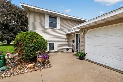 811 Broadway Avenue Wabasha MN 55981