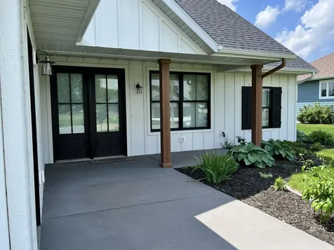 721 St James Circle Litchfield MN 55355