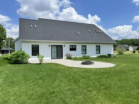 721 St James Circle Litchfield MN 55355